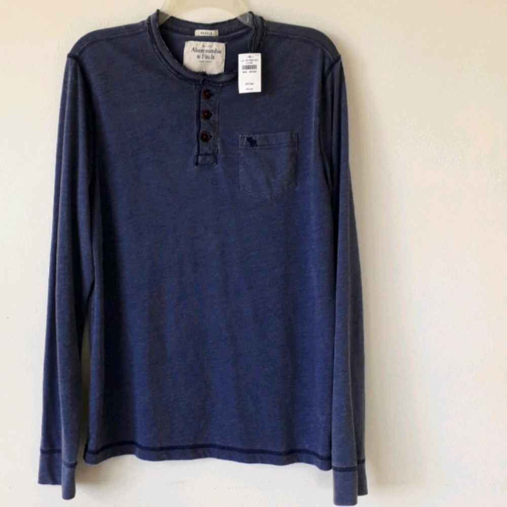 Abercrombie long sleeved shirt